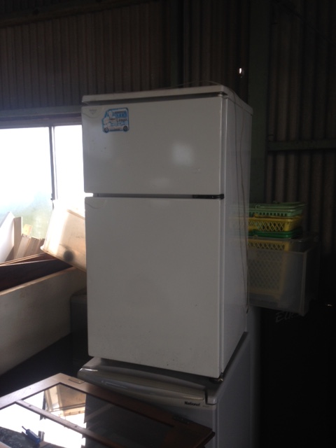 福山市御町付近で回収した冷蔵庫です。