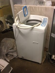 尾道市久山田町付近で回収した洗濯機です。