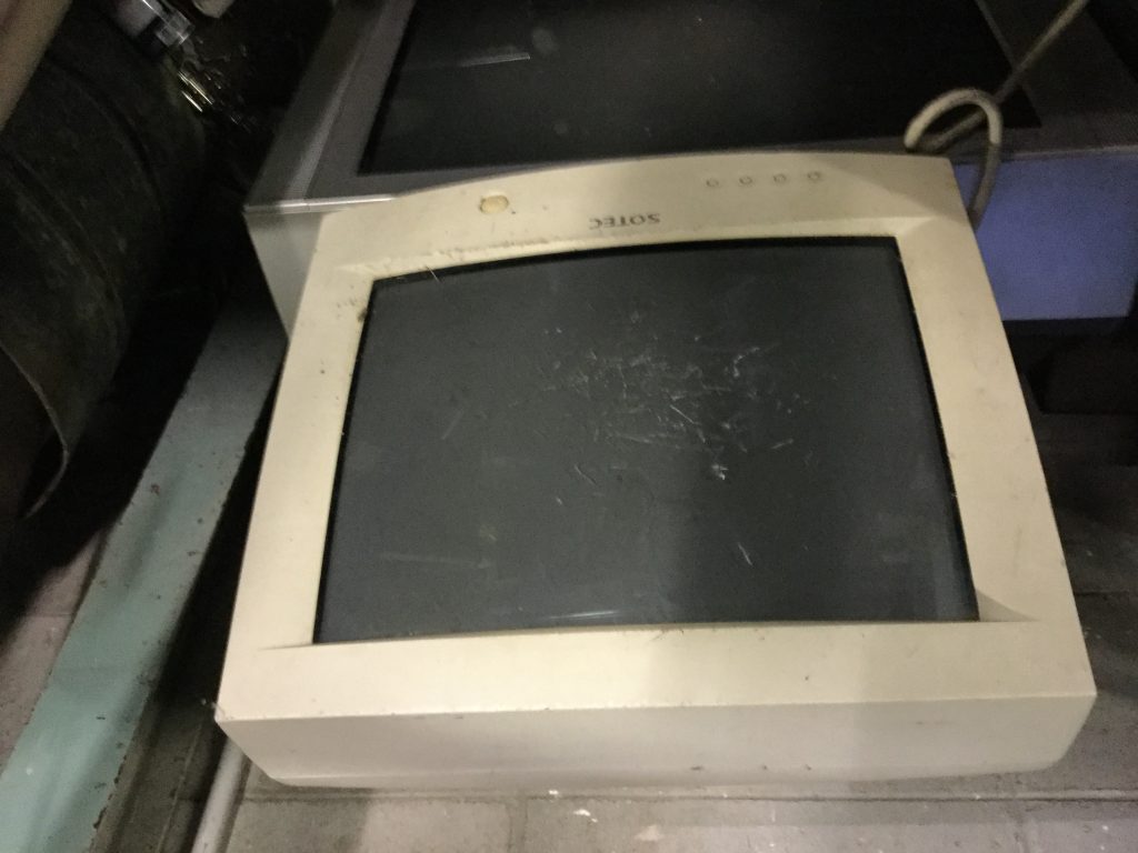 古いパソコン
