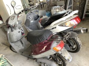 福山市内海町で回収したバイク二台