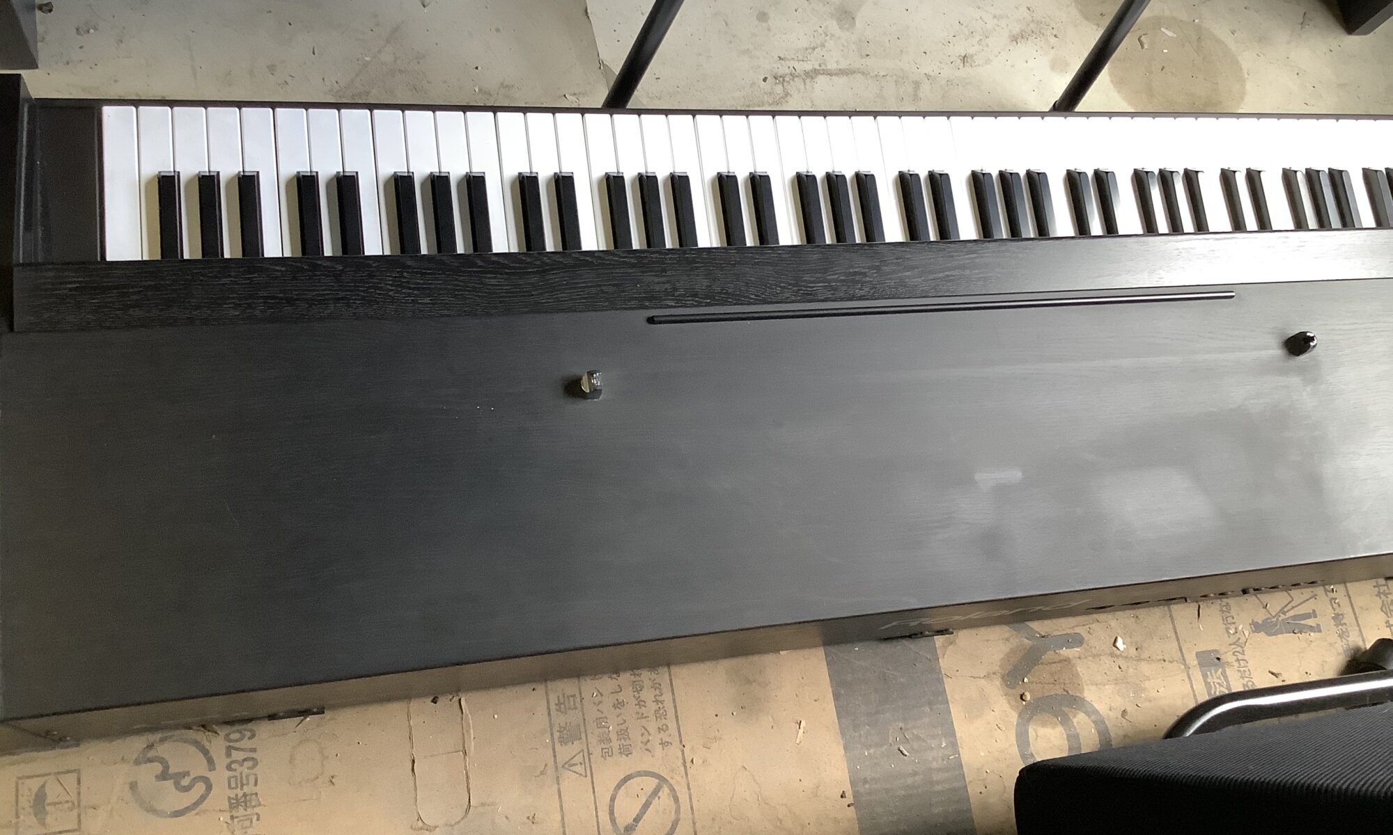 福山市東町で回収した分解した電子ピアノ