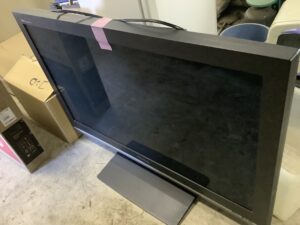 福山市東町で回収した液晶テレビ
