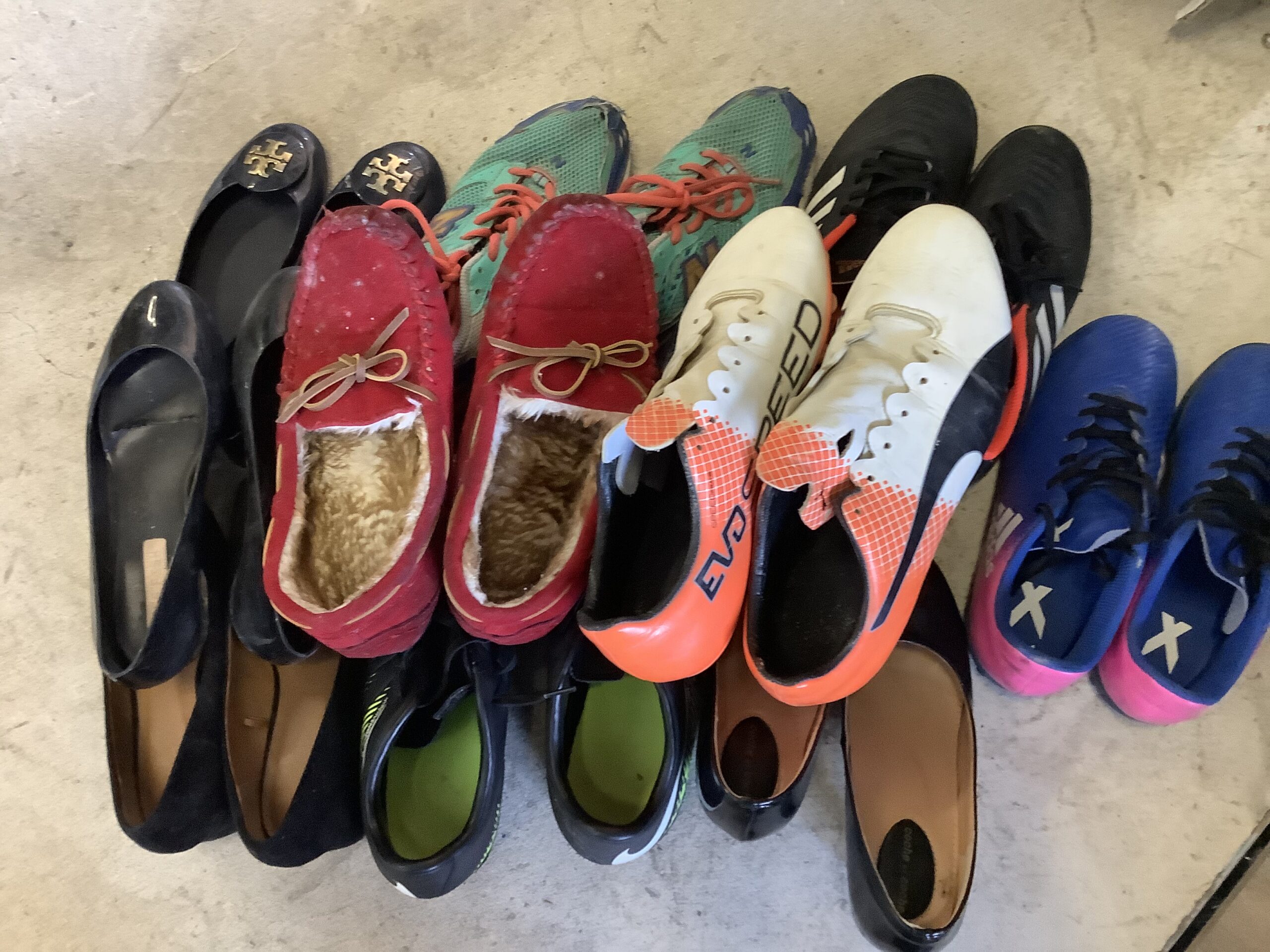 福山市松永町で回収した靴