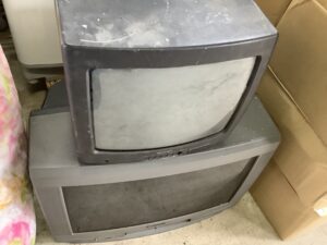福山市沼隈町で回収したブラウン管テレビ