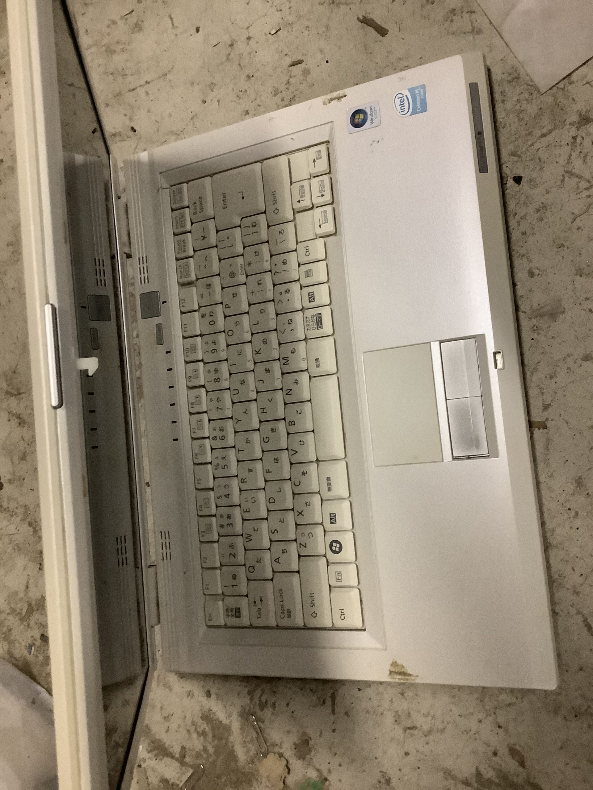 福山市水呑町で回収したノートパソコン