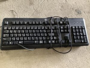 福山市大門町で回収したキーボード