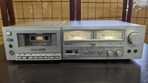 回収したテープレコーダー