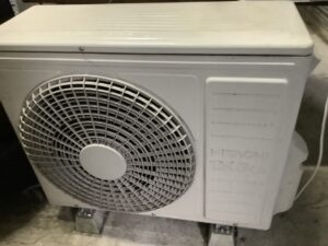 広島県府中市で取り外し処分したエアコン