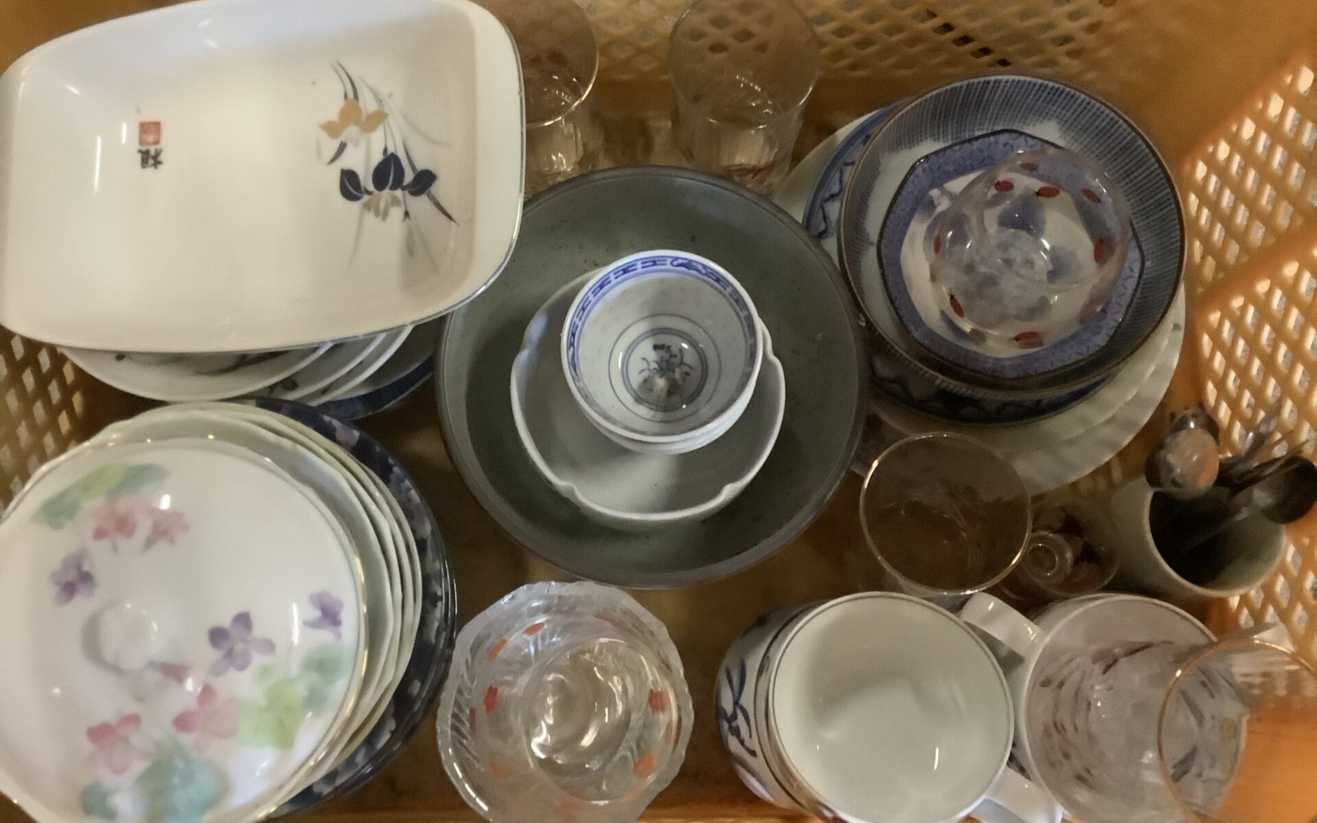 広島県府中市で処分した食器