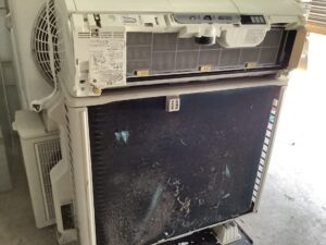 広島県府中市で取り外し処分したエアコン