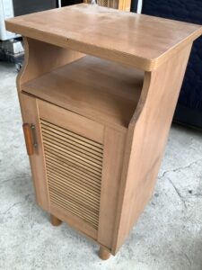 三次市で家具・テーブルの引き取りから処分までさせて頂きました。