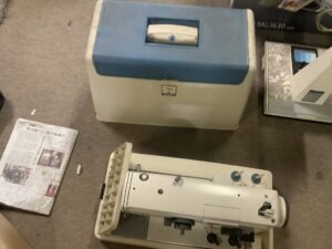 府中市でミシンの引き取りから処分までさせて頂きました。