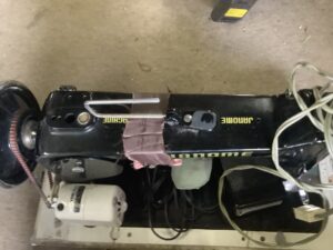 府中市でミシンの引き取りから処分までさせて頂きました。