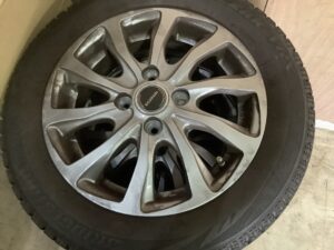 府中市でタイヤの引き取りから処分までさせて頂きました。