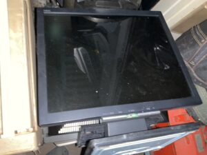 竹原市でテレビの引き取りから処分までさせて頂きました。