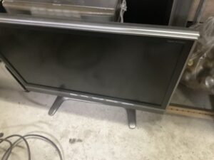 尾道市でテレビの引き取りから処分までさせて頂きました。