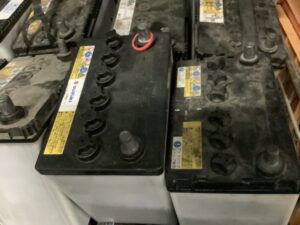 庄原市でバッテリーの引き取りから処分までさせて頂きました。
