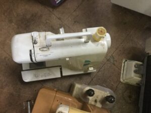 竹原市でミシンの引き取りから処分までさせて頂きました。