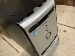 尾道市でパソコンの引き取りから処分までさせて頂きました。