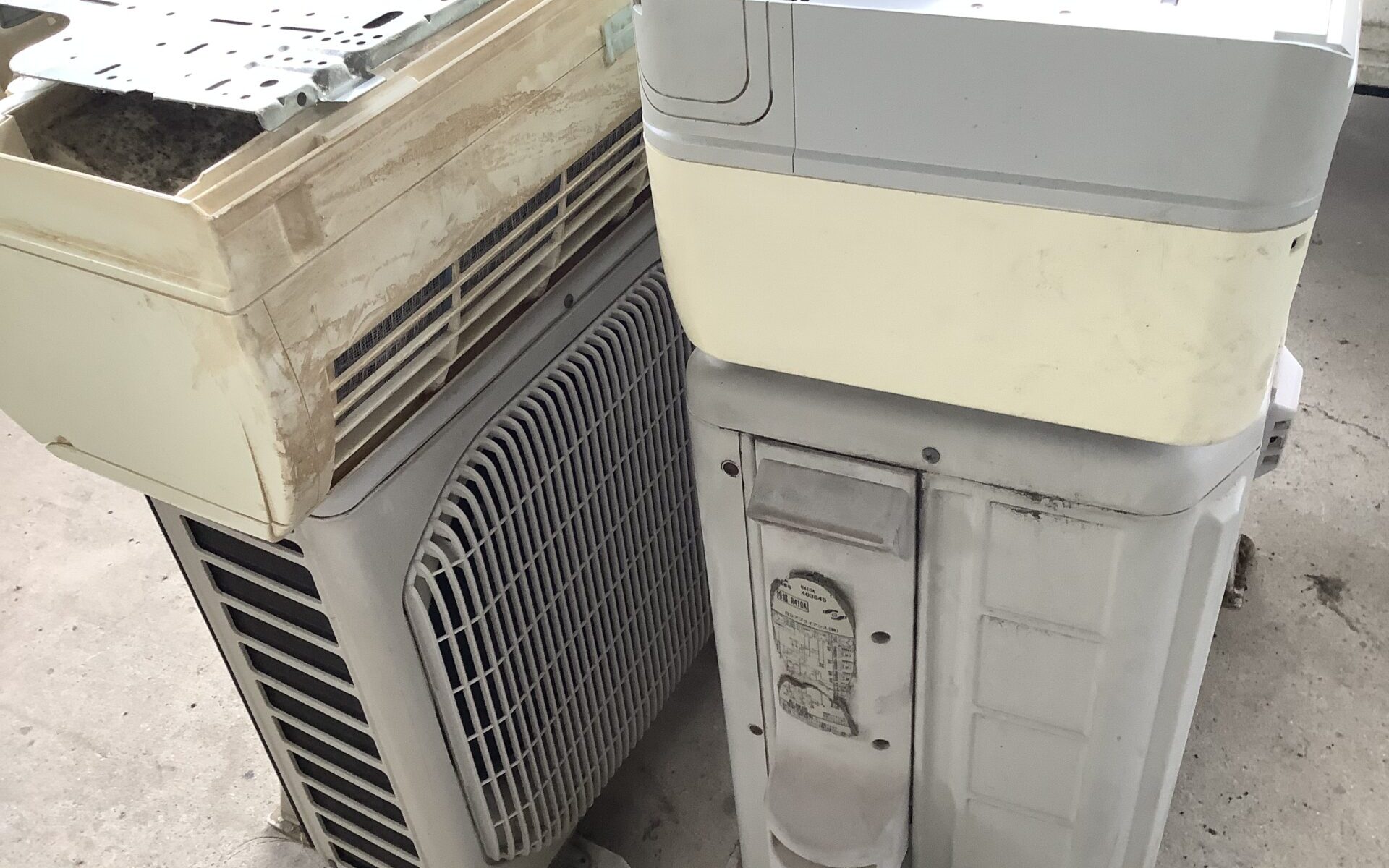 広島県府中市で取り外しから処分までしたエアコン