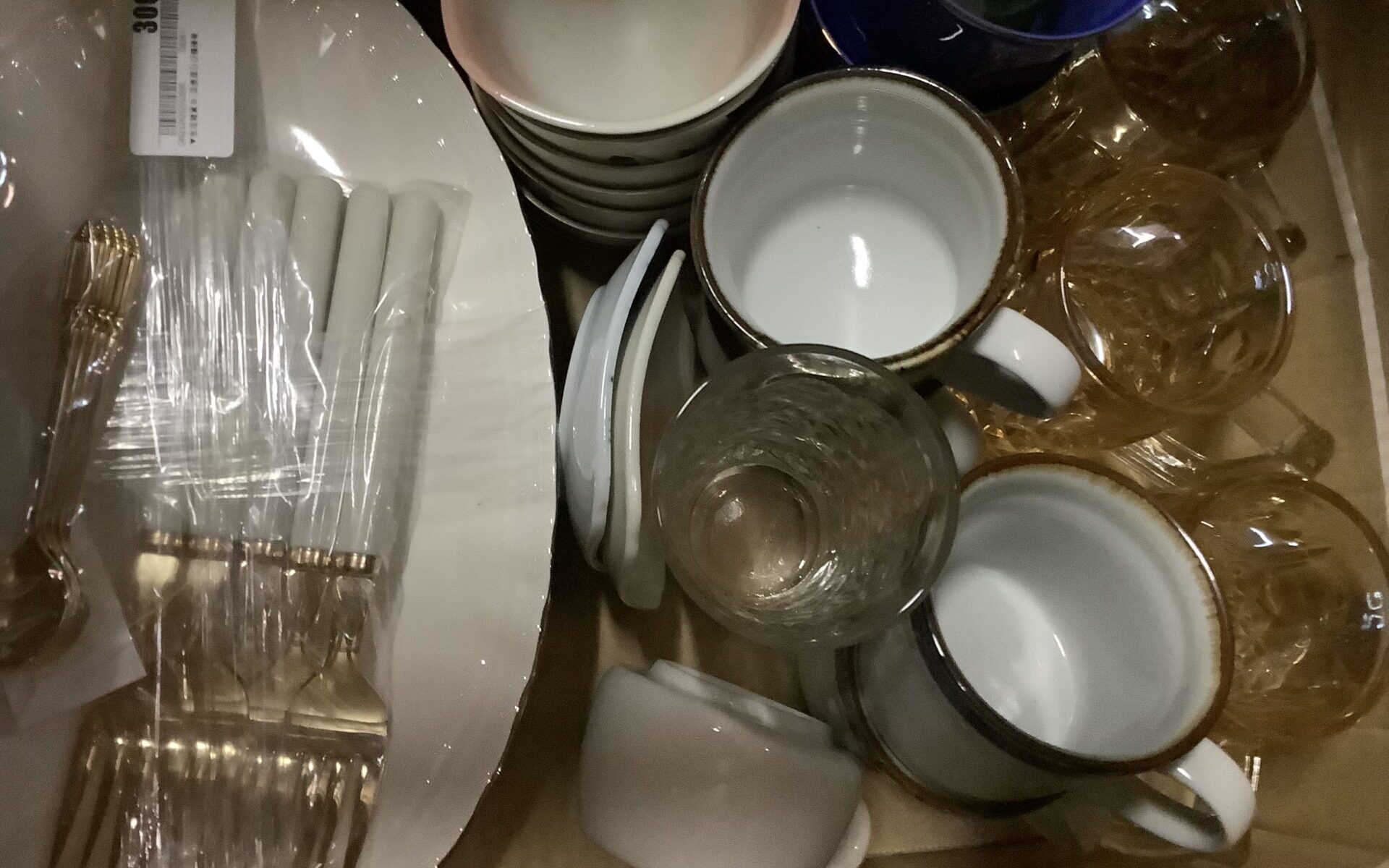 世羅郡世羅町で引き取り回収から処分までした食器