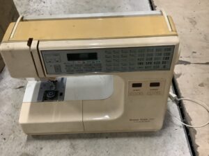 三原市でミシンの引き取りから処分までさせて頂きました。