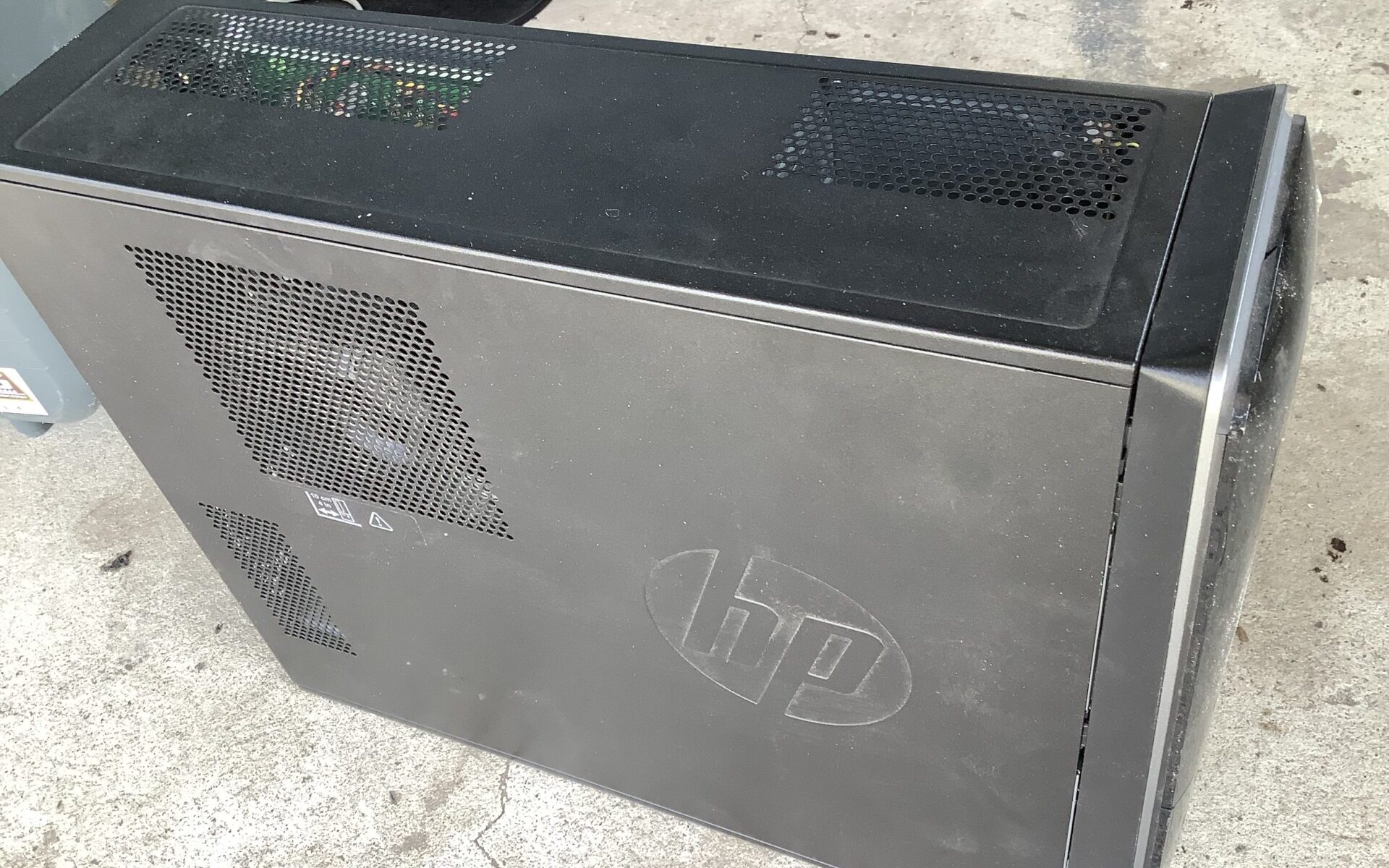 広島県三原市で引き取り回収から処分までしたパソコン本体