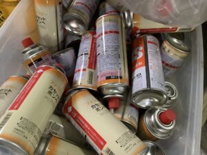 福山市神辺町で引き取り回収から処分までした不用品のスプレー缶