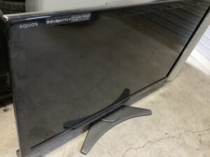 府中市本山町でテレビの引き取りから処分までさせて頂きました。