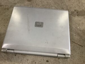 三原市でパソコンの回収から処分までさせて頂きました。