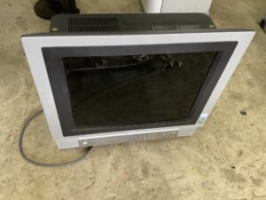 三原市でパソコンの回収から処分までさせて頂きました。