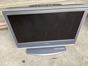 三原市でテレビの回収から処分までさせて頂きました。
