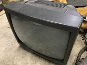 三原市でテレビの引き取りから処分までさせて頂きました。