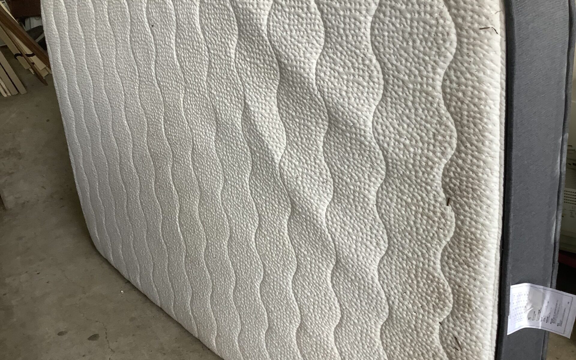 広島県三原市で引き取り回収から処分までしたマットレス