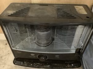 世羅郡世羅町で引き取り回収から処分までした不用品の石油ストーブ