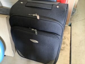 福山市南蔵王町で引き取り回収から処分までした不用品のキャリーバック