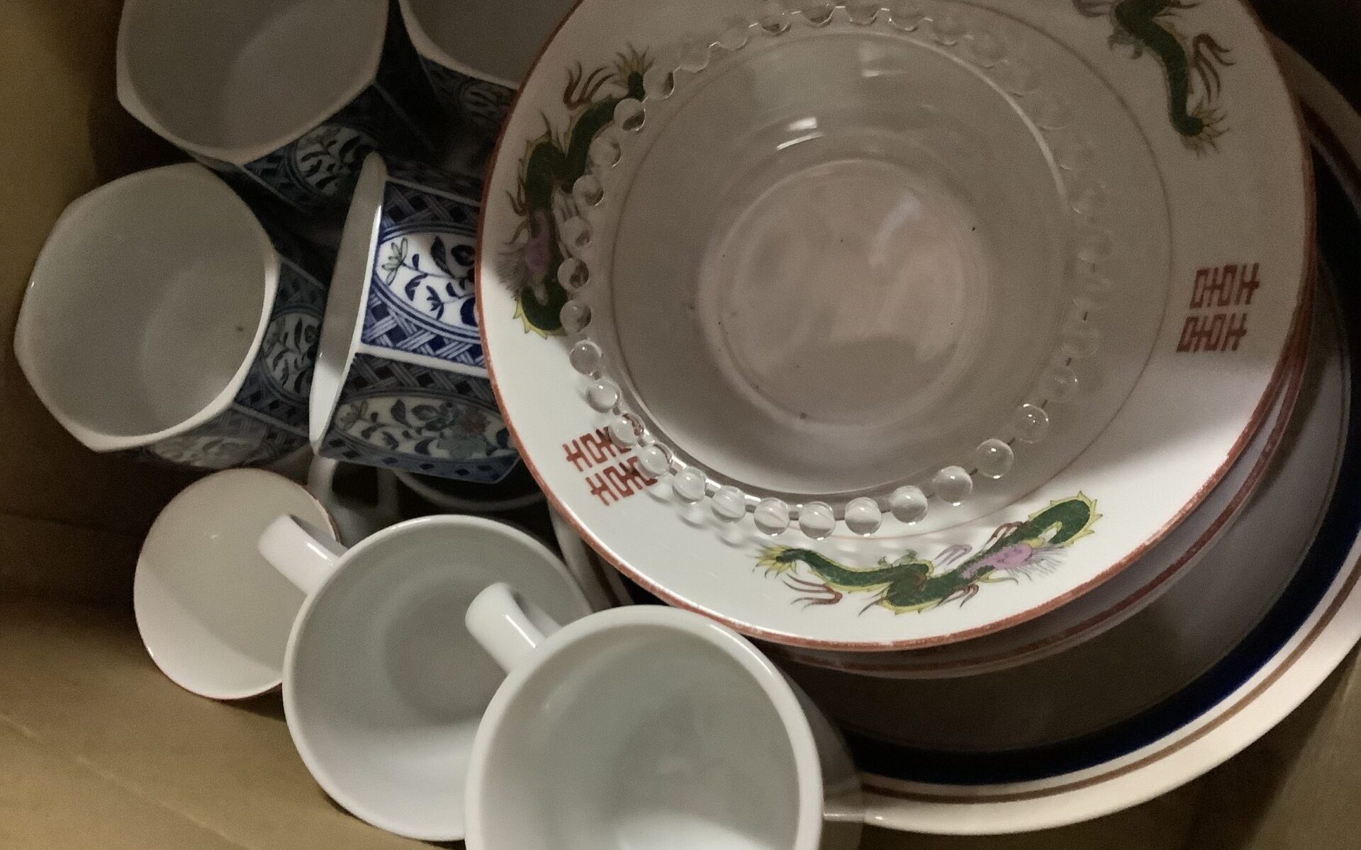 福山市千田町で引き取り回収から処分までした食器