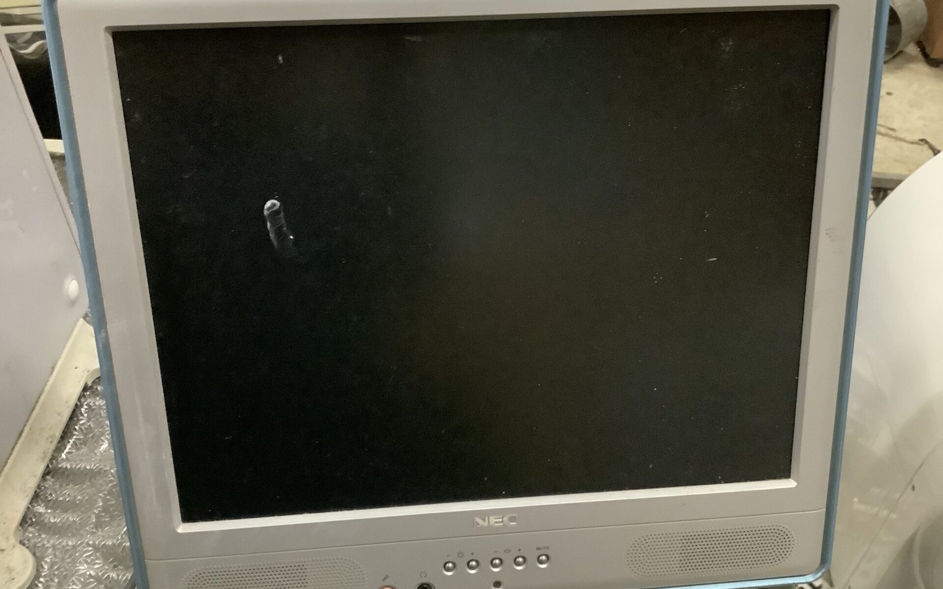 福山市新市町で引き取り回収から処分までしたパソコンモニター