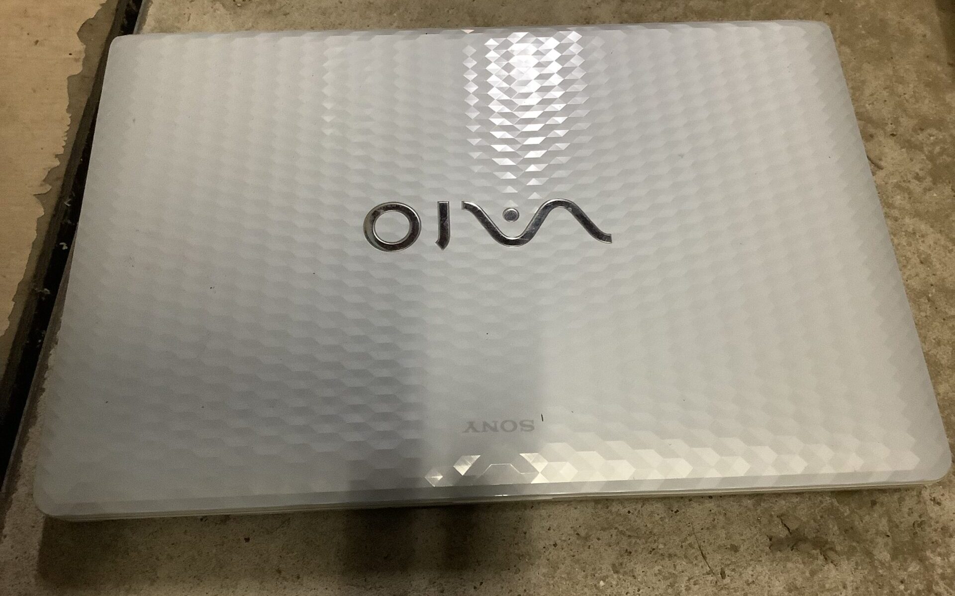 広島県三原市で引き取り回収から処分までしたノートパソコン