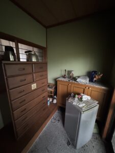 世羅郡世羅町賀茂でタンスの引き取りから処分までさせて頂きました。