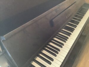 庄原市板橋町でピアノの回収から処分までさせて頂きました。