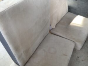 福山市でソファーの引き取りから処分までさせて頂きました。