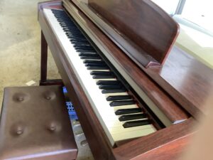 三次市秋町でピアノの回収から処分までさせて頂きました。