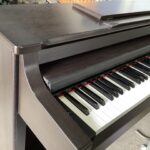 神石高原町亀石でピアノの引き取りから処分までさせて頂きました。
