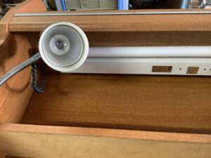 尾道市美ノ郷町三成で勉強机の回収から処分までさせて頂きました。