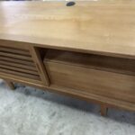 三次市十日市西で家具のテレビ台の引き取りから処分までさせて頂きました。