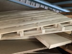 府中市府中町でベッドフレームの回収から処分までさせて頂きました。