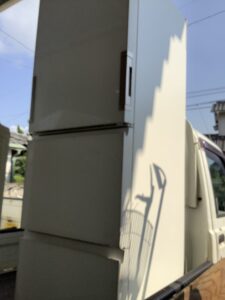 世羅郡世羅町甲山で冷蔵庫の引き取りから処分までさせて頂きました。