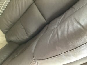 世羅郡世羅町田打でソファーの引き取りから処分までさせて頂きました。