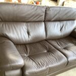 府中市鵜飼町でソファーの引き取りから処分までさせて頂きました。